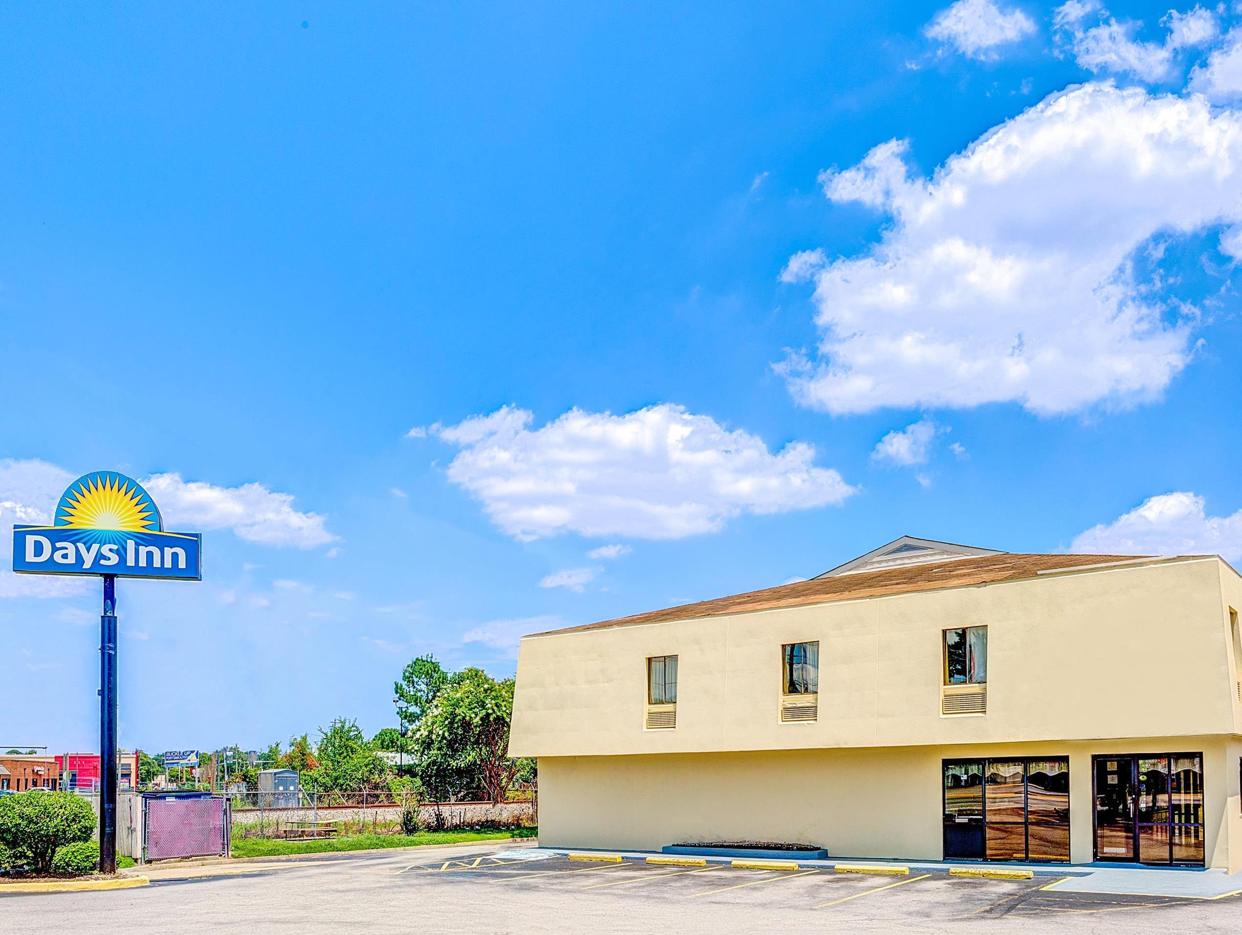 Days Inn By Wyndham Chesapeake Exterior photo